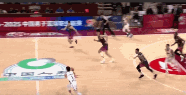 🏀CBA战报：余嘉豪21+17&巴斯27+15 沃特斯23分 浙江以127-90大胜上海